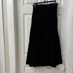 Elegant Black Women's Suede Skirt